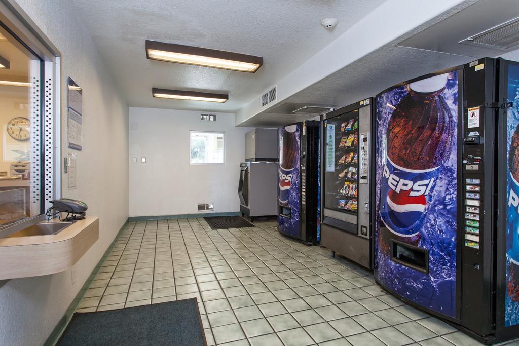 Park Inn By Radisson, Turlock Exterior photo