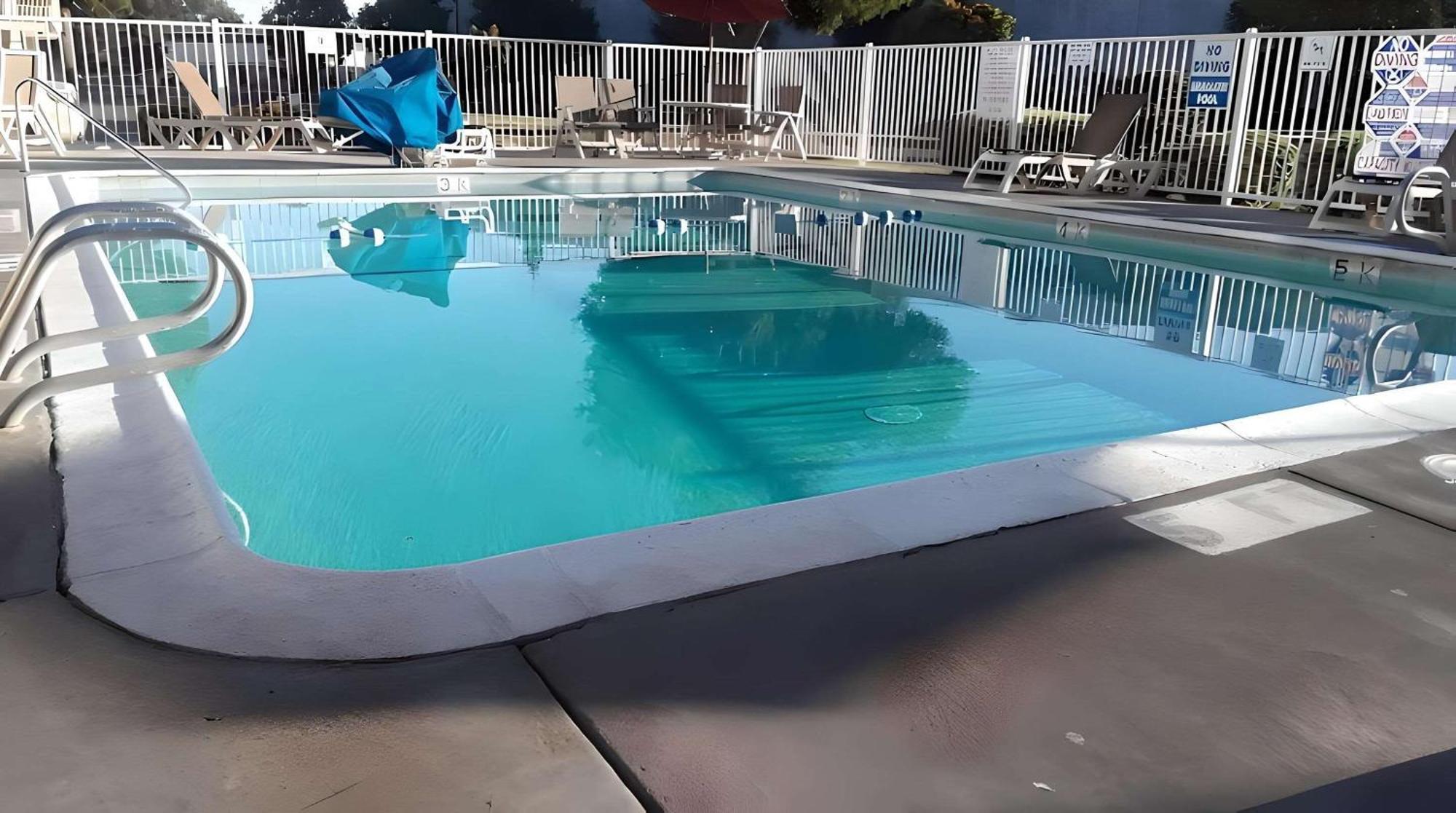 Park Inn By Radisson, Turlock Exterior photo