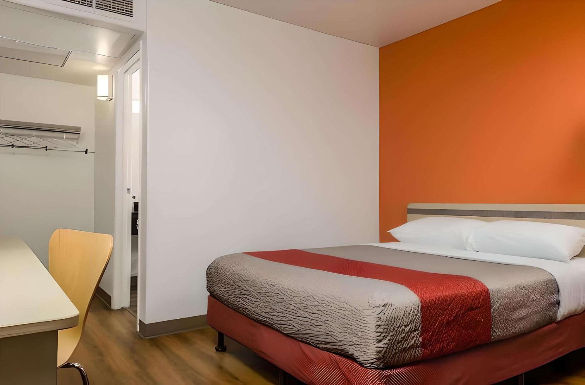 Park Inn By Radisson, Turlock Exterior photo