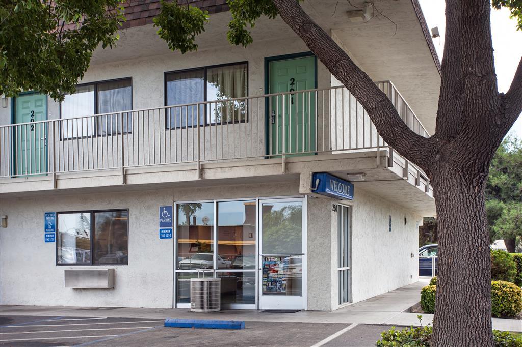 Park Inn By Radisson, Turlock Exterior photo